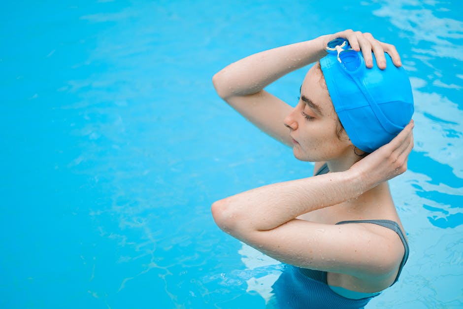  Poolwasser blau – Ursachen und Fakten
